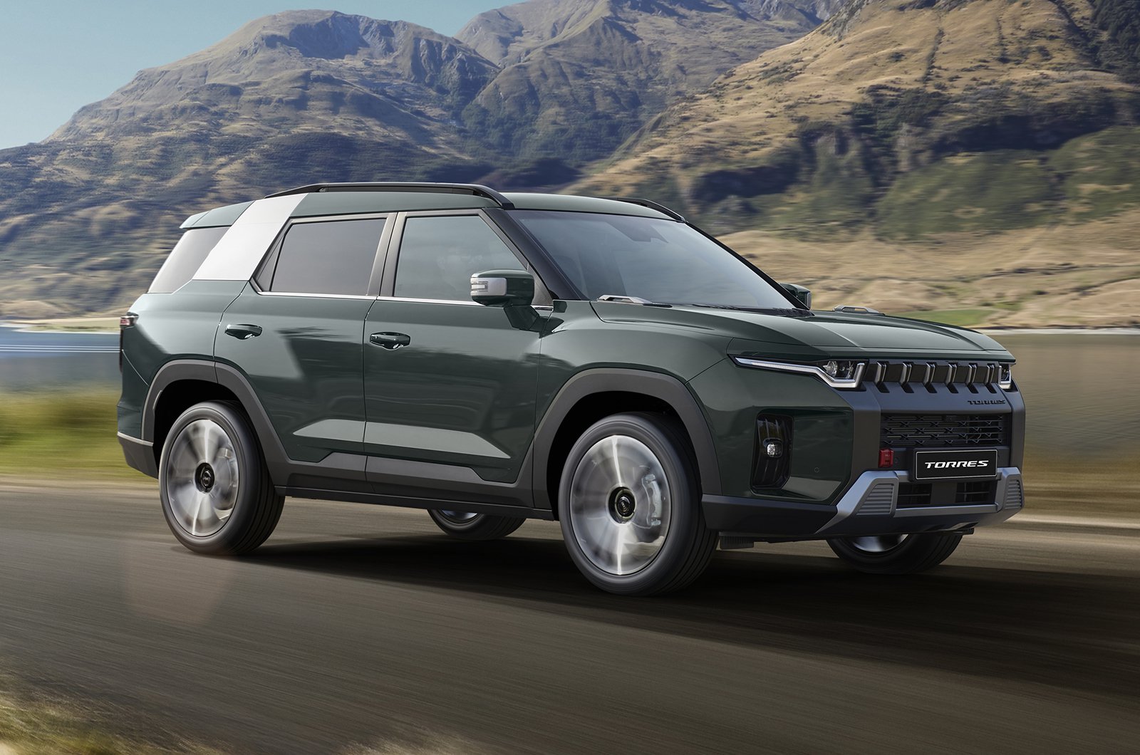 Le SUV KGM Torres gagne une nouvelle variante hybride pour 36 000 £