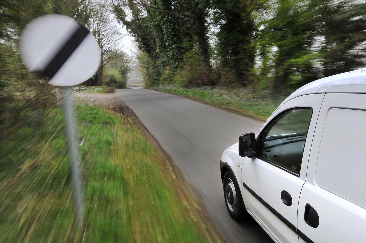 Les excès de vitesse entraînent une forte augmentation des points de pénalité pour les conducteurs