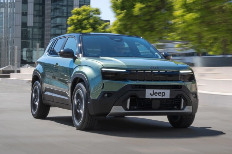 Jeep Avenger et Avenger Electric mis à jour avec un nouveau style et de nouvelles technologies