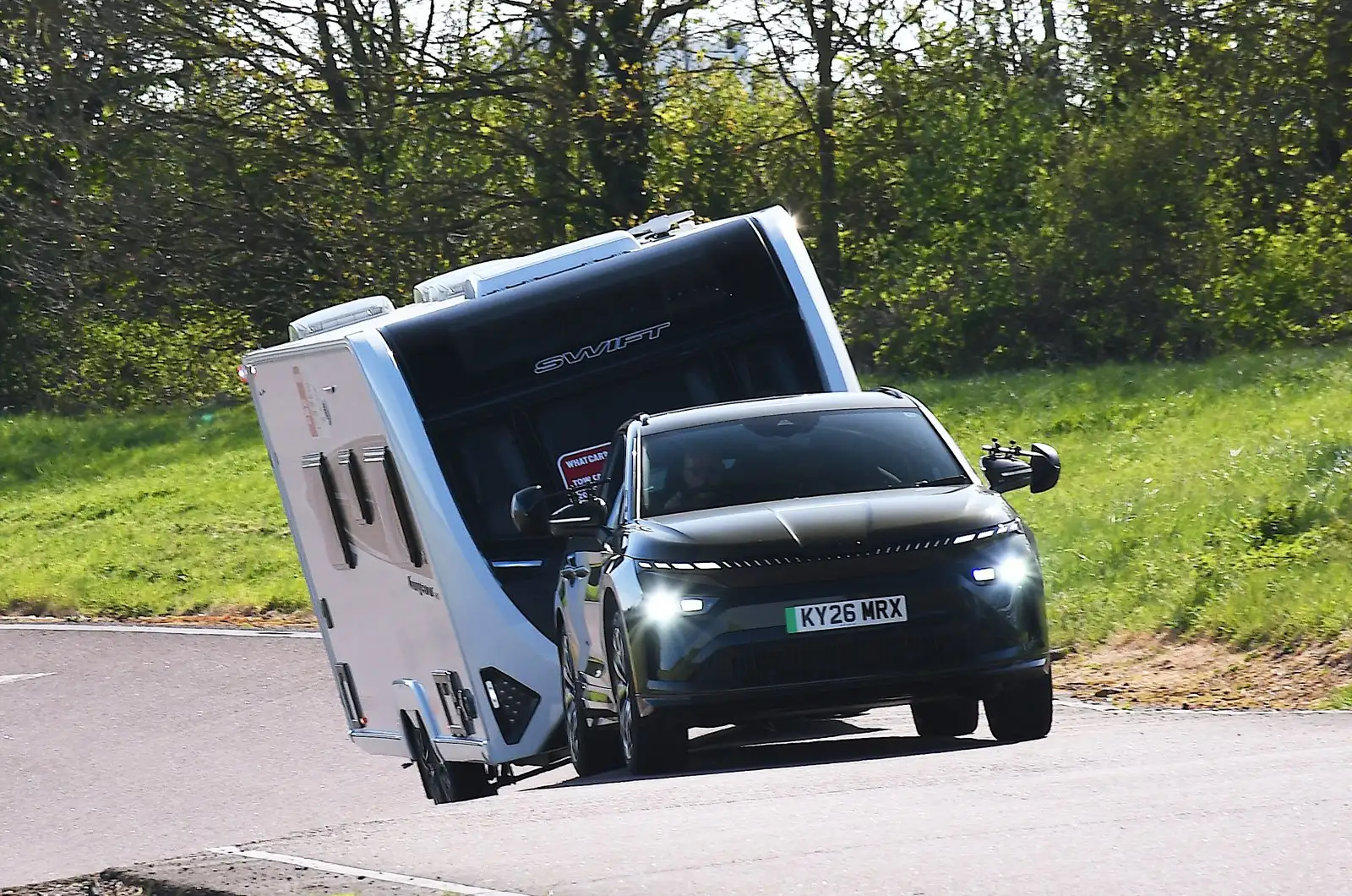 Inclinaison de la caravane lors du test des Tow Car Awards
