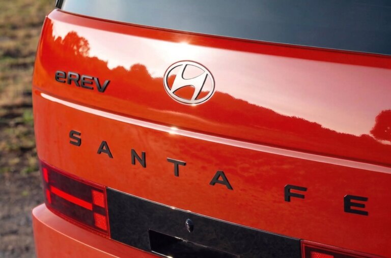 Hyundai développe des voitures électriques à autonomie étendue, mais ne voit aucun avenir dans les hybrides légers