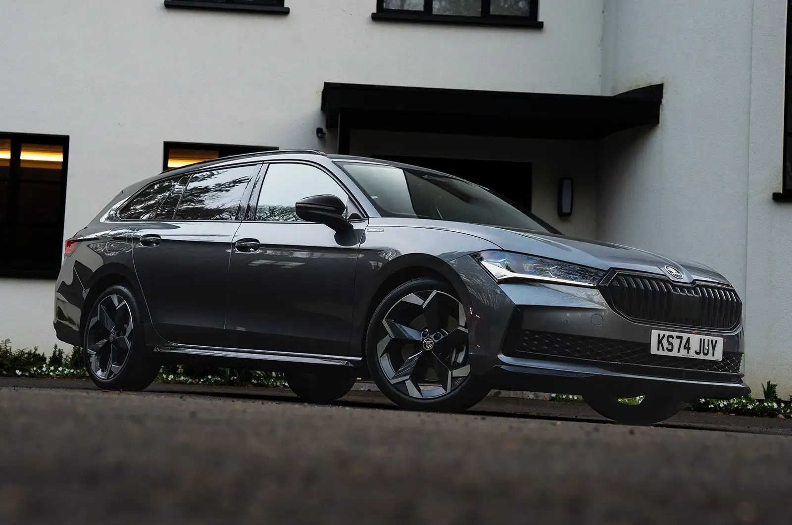 WhatCar? logo