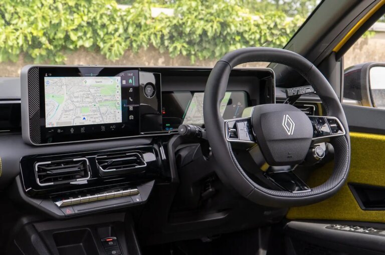 Pourquoi l&rsquo;intégration de Google chez Renault change la donne