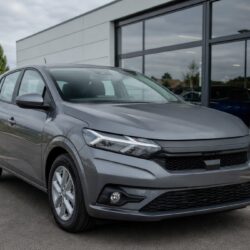 La Dacia Sandero reste la voiture la plus vendue en France et son nouveau prix surprend encore les acheteurs