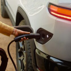 Les résultats sont là : remplacer sa voiture à essence par une voiture électrique est meilleur pour le climat