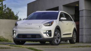 Ces véhicules électriques abordables bénéficient d&rsquo;une nouvelle bouée de sauvetage : les moteurs de remplacement coûtent 30 % de moins