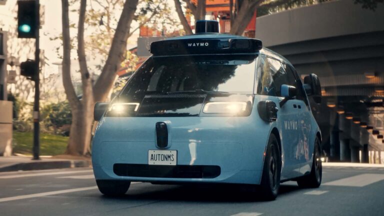 Waymo : nouveaux minivans robotaxi prennent désormais des passagers payants
