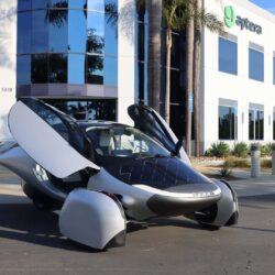 Aptera révèle le secret de fabrication de son véhicule électrique solaire en Chine