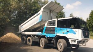 Tatra : camion tout-terrain 8×8 devient électrique pour la première fois
