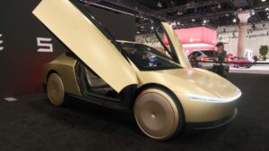 Lancement de la Cybercab de Tesla la semaine prochaine : ce que Tesla doit encore prouver